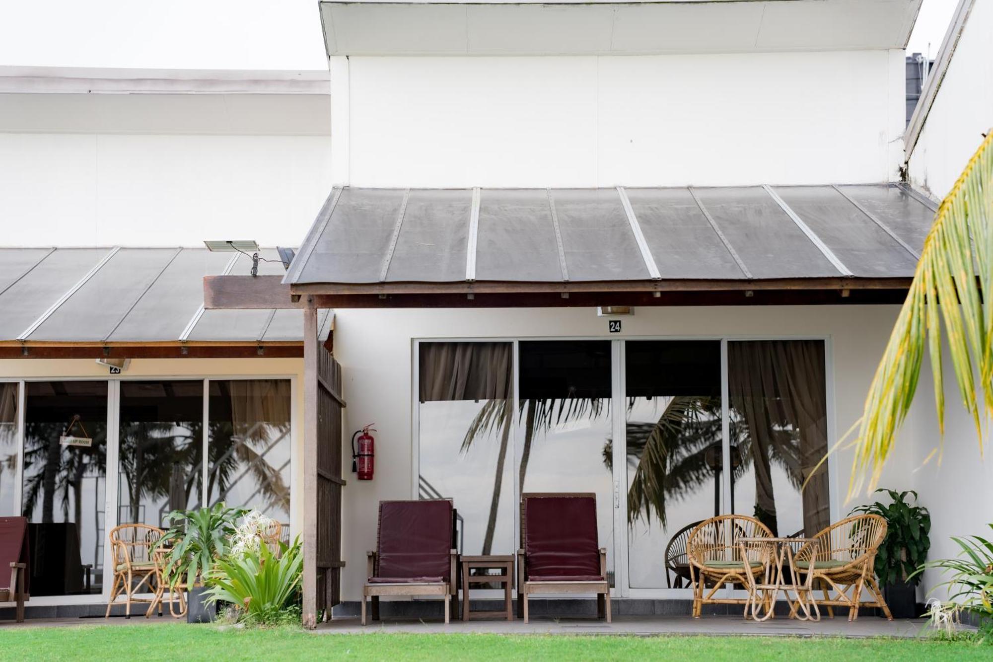 Langkah Syabas Beach Resort Kinarut Exteriör bild