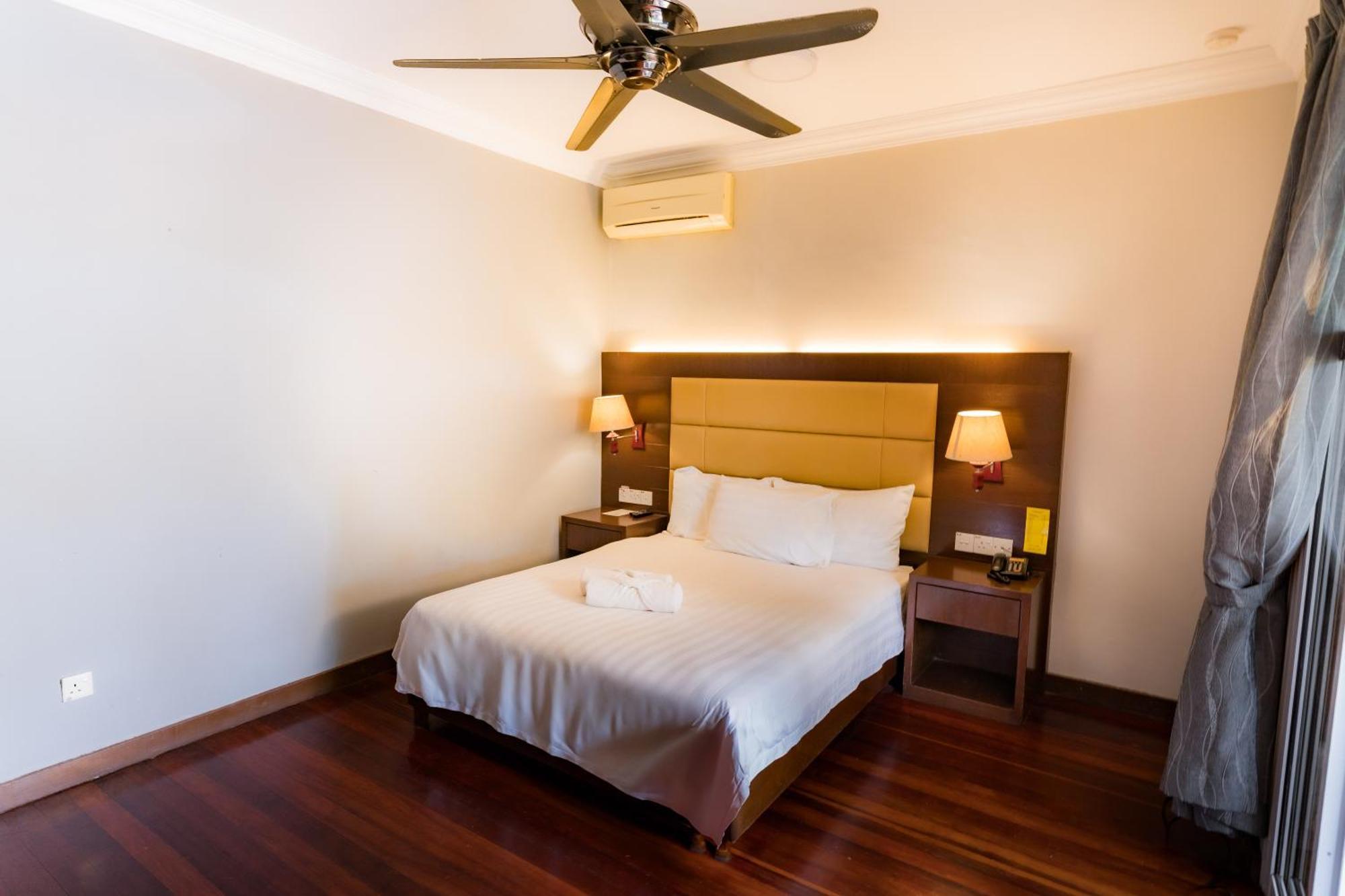 Langkah Syabas Beach Resort Kinarut Exteriör bild